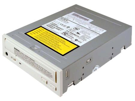 Típico lector de CD-ROM interno para PC